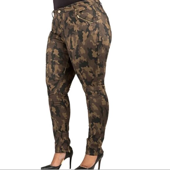 NWOT Poetic Justice Scarlett Camo Pants Sz 22 - Picture 4 of 9